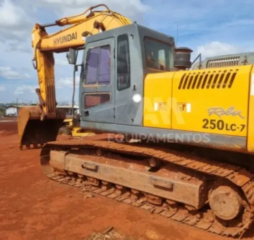 Hyundai 250 LC7 2012