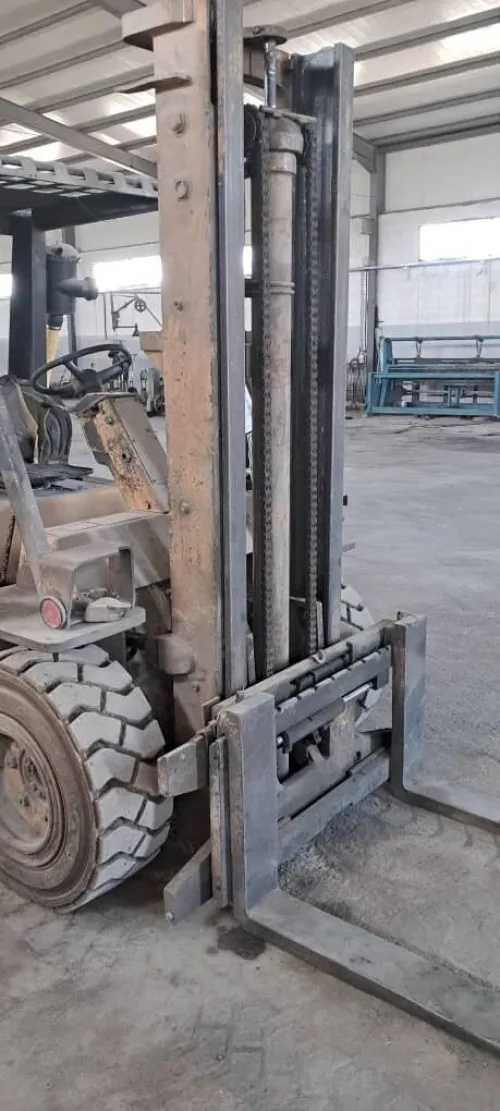 Caterpillar Cat Lift Trucks 