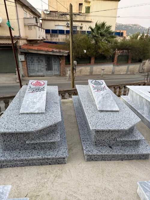 Tombe