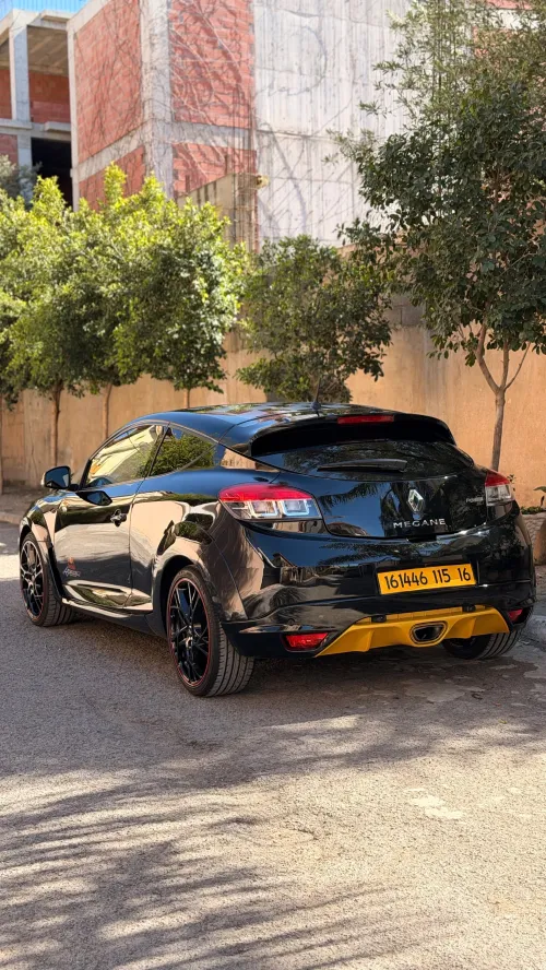 Renault Megane 3 RS 2015 Redbull rb7 numero 326 sur 522