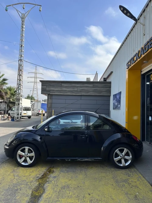 Volkswagen New Beetle 2011 New Beetle