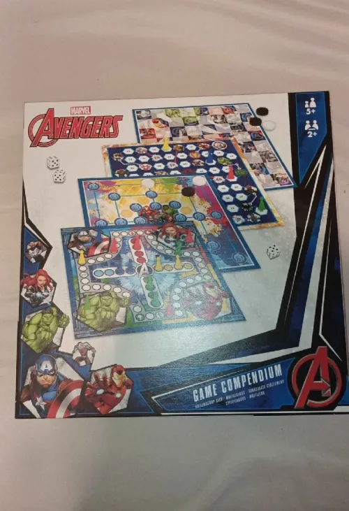 Jeux de société Avengers