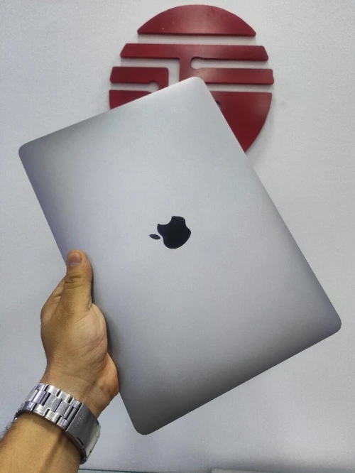 MacBook pro 2022 m2 ram16gb 1tb cycle 127