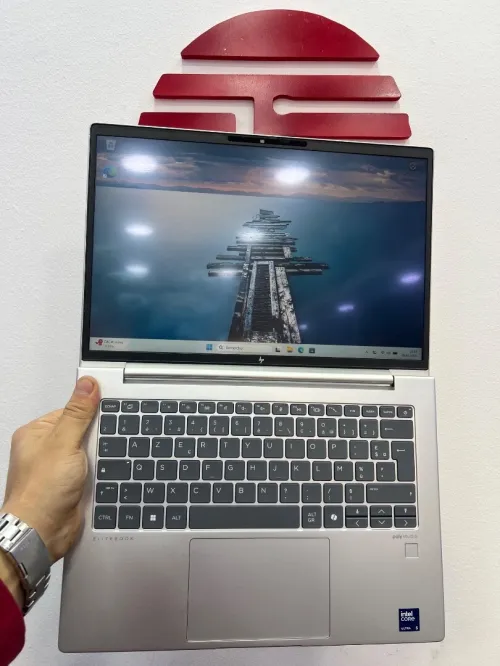 HP ELITEBOOK 640 g11 TACTILE ULTRA 5 135u ram 16gb nvme 512 cycle 17