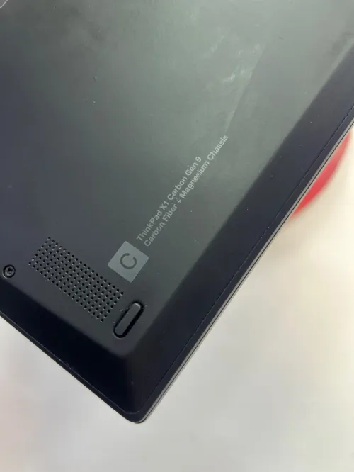 LENOVO THINKPAD X1 carbon I7 11em RAM 16gb nvme 512gb intel iris