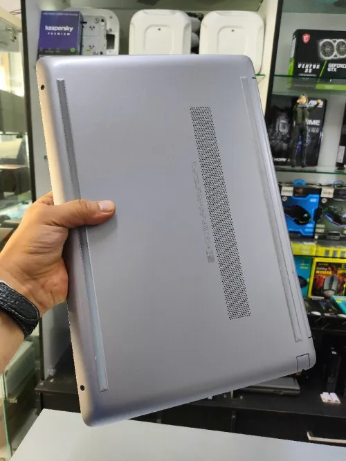 Hp 15 i5 11em 8gb ssd256 