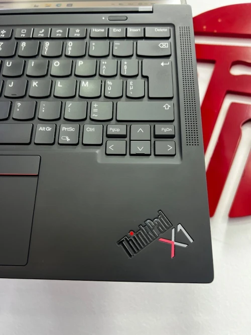LENOVO THINKPAD X1 carbon TACTILE CPU I5 13em RAM 16GB NVME 256