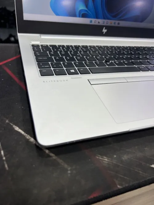 HP ELITEBOOK 850 g5 i5 8em ram 16gb nvme 256gb intel uhd