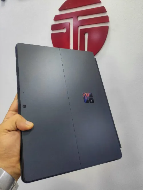 Surface pro 9 3k i5 12em 16gb nvme 256 intel iris xe 