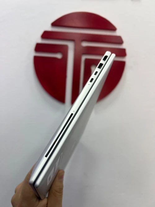 HP ELITEBOOK 830 g9 TACTILE i5 12emVPRO RAM 16gb ddr5 nvme 256gb