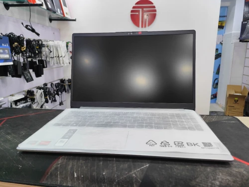 LENOVO IDEAPAD 1 RYZEN 5 SERIES 7000 8GB SSD512 RADEON GRAPHIQUE 
