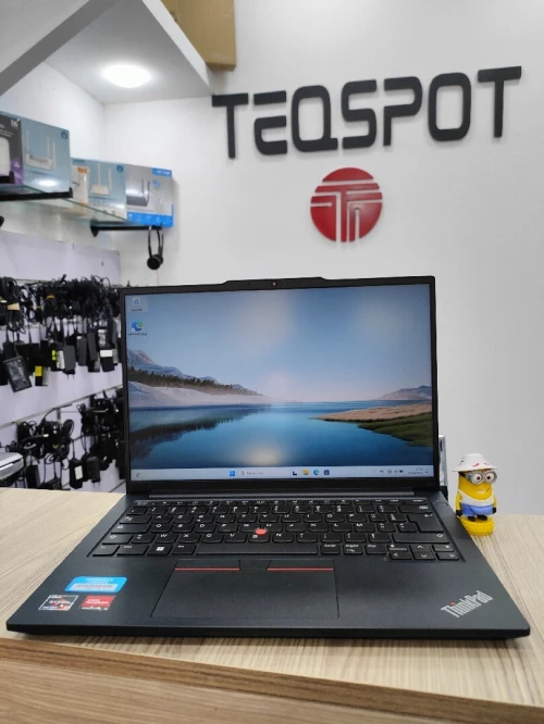 Thinkpad e14 gen5 ryzen5 7000 16gb ssd512
