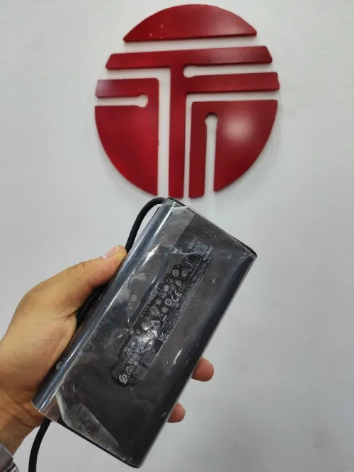 Chargeur original dell Alienware 19.5v 12.31a 240w