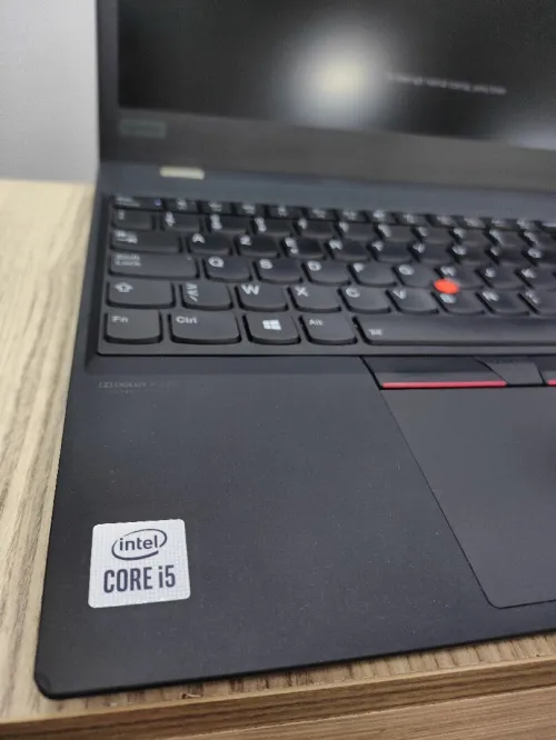 Lenovo Thinkpad t15 i5 10em 8gb ssd256