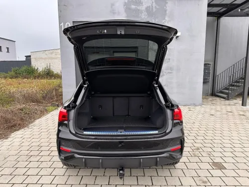 Audi Q3 2026 S LINE