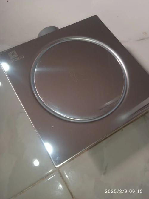 Siphon de sol poussoir en inox 15x15