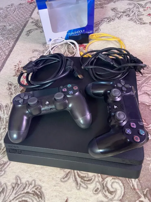 Ps4 slim 1t flashé