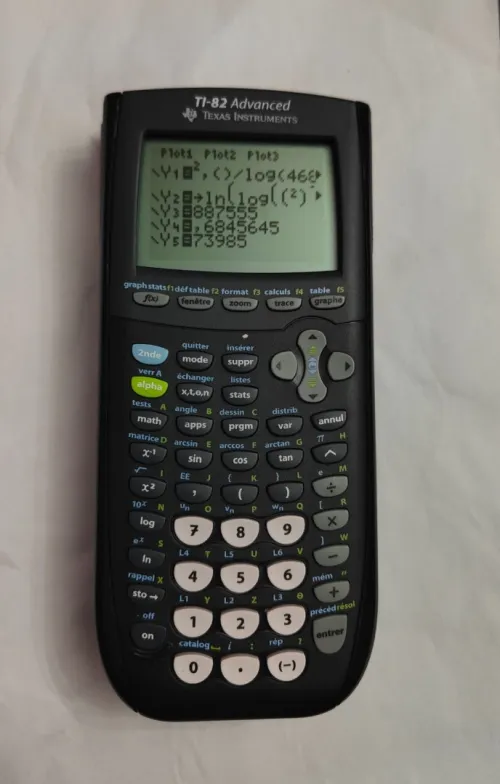 Calculatrice Texas Instrument 82 Titanium