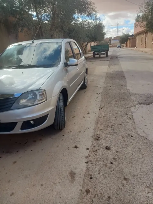 Dacia Logan 2012 A