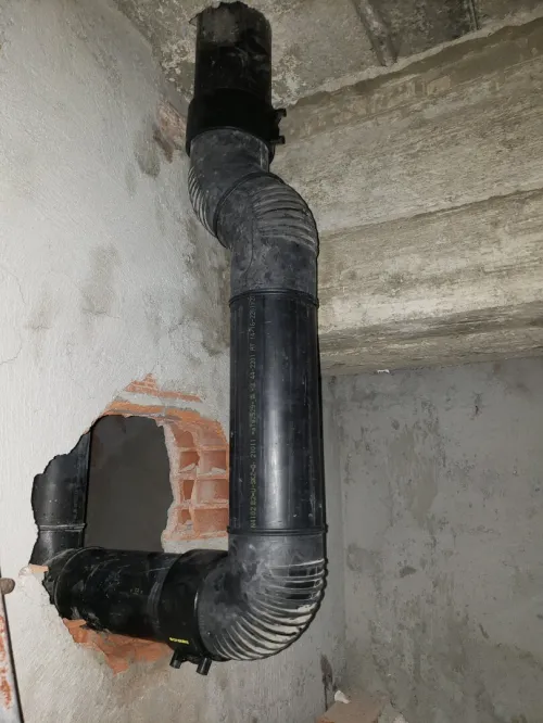 Pose tube GEBERIT