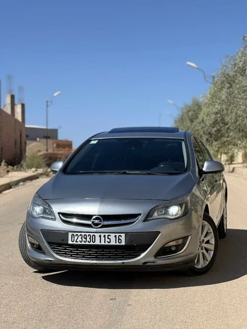Opel Astra 2015 COSMO