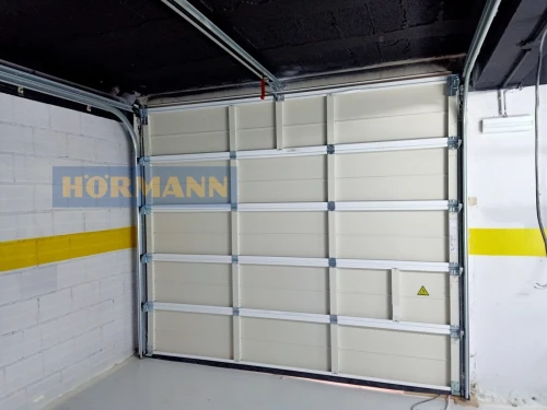 porte sectionnelle / rideau électrique / porte automatique 