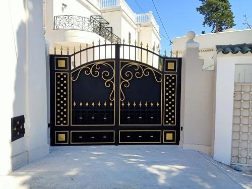 portail électrique / moteur coulissant / porte automatique / portail à battant 
