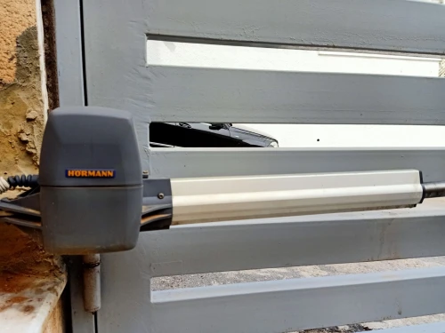 vérin électrique / portail à battant / porte automatique 