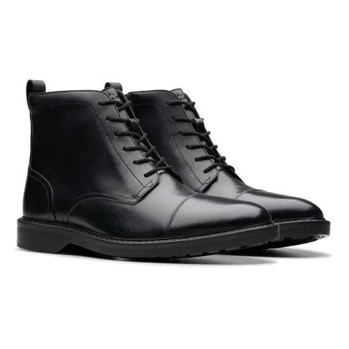Clarks - Aldwin Cap Black Leather