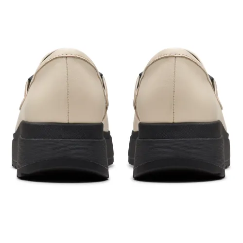 Clarks - Loriini Izzy Cream Leather