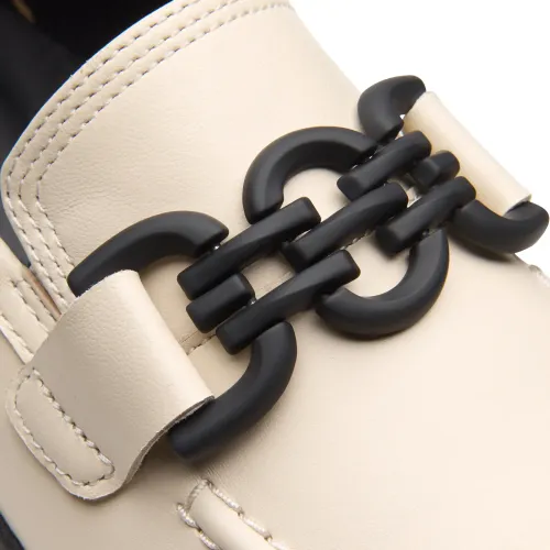 Clarks - Loriini Izzy Cream Leather