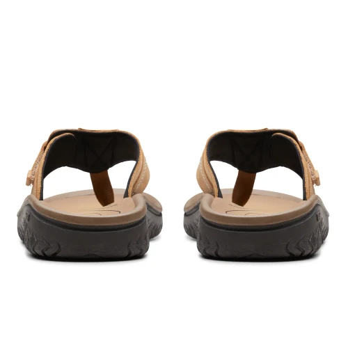 Clarks - Wesley Sun Tan Leather