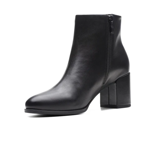 Clarks - Freva55 Zip Black Leather
