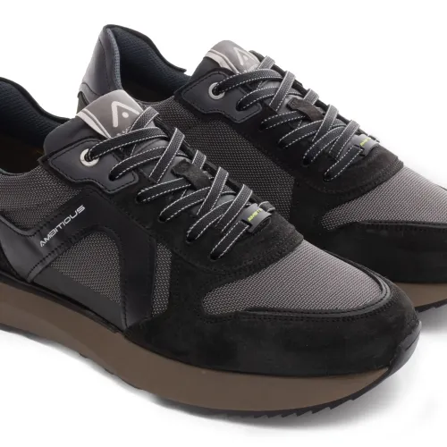 Ambitious - Owens Black