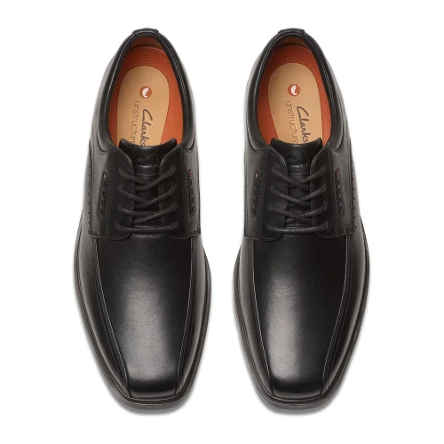 Clarks - Un Kendric Way Black Leather