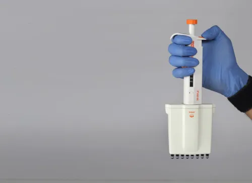 Micropipette multi canaux ACCUMAX PRO - Volume: 5 – 50 μL, modèle: 12 canaux