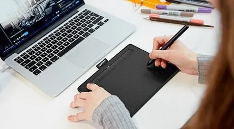Tablette graphique Wacom Intuos S CTL-4100 Bluetooth Small