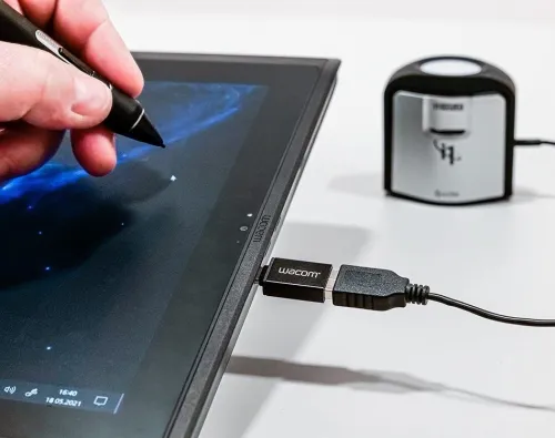 Wacom Mobile Studio Pro 16" Windows 10, Intel Core i7, 512GB SSD DTH-1621 DTHW1621HK0B