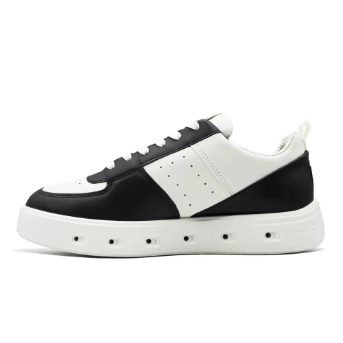 Ecco - Street 720 W