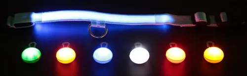 Collier lumineux LED pour chien (lot de 6) AJOXEL, lampe de sécurité LED pour animaux de compagnie, 3 modes de clignotement pour l'obscurité, 6 lumières et 6 piles de rechange