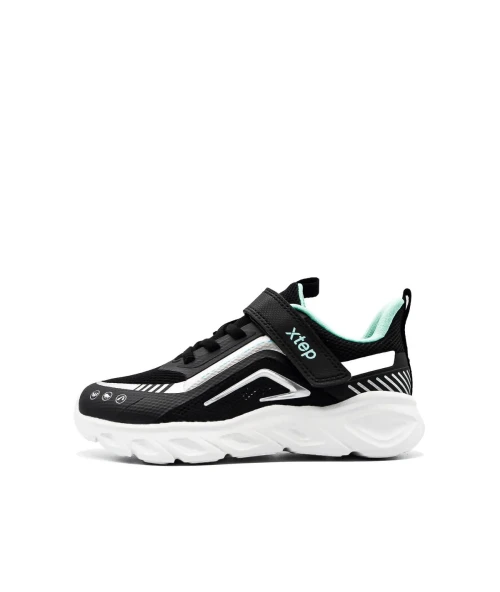 Xtep - Running Shoes