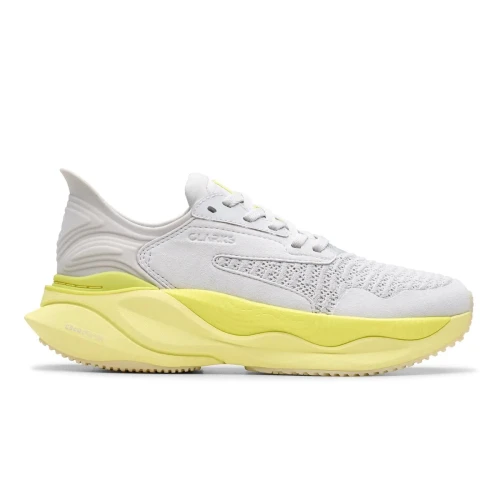 Clarks - Pace. Lime Combi
