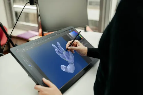 Tablette Graphique Wacom Cintiq 24 Touch DTH246K0B, Écran tactile multipoint avec stylet et support réglable