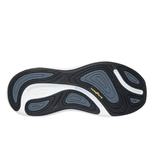 Skechers - Max Cushioning Suspension-Chr