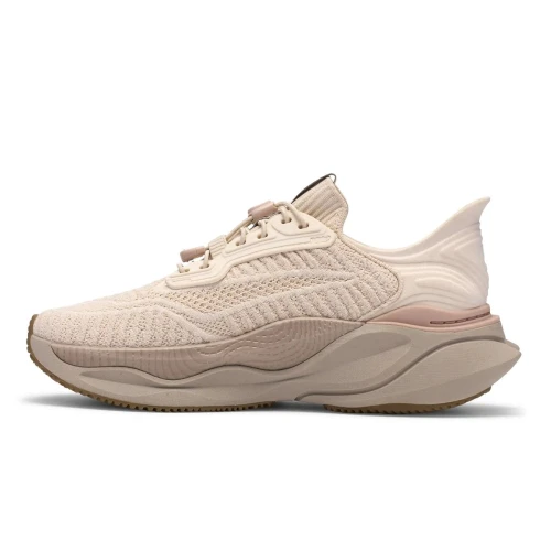Clarks - Pace Rise. Light Sand