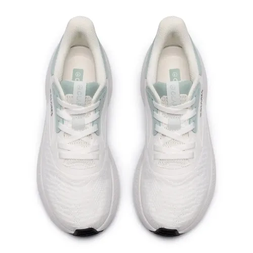 Clarks - Pace Move. White