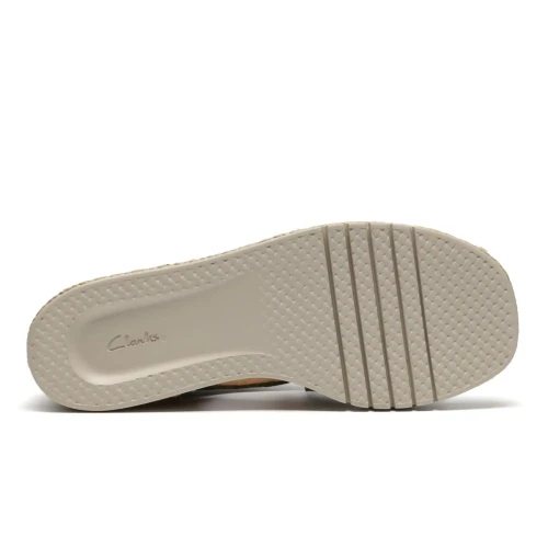 Clarks - Kidiki Sun Tan Nubuck