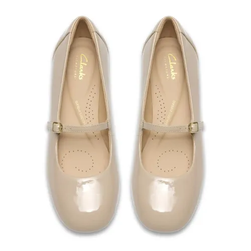 Clarks - Daiss30 Bar Beige Patent