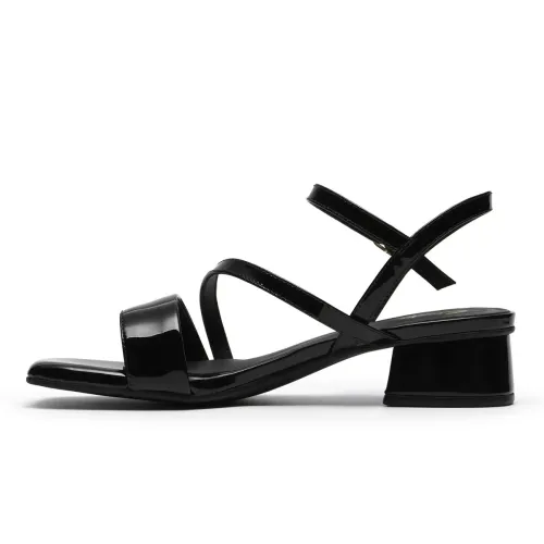 Clarks - Serina35 Strap Black Pat