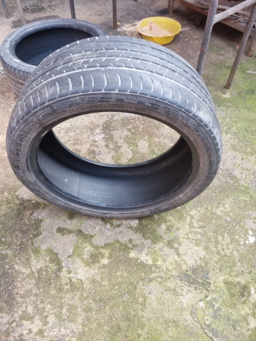 03 pneus 255/40/20 Roadx et Crossleader